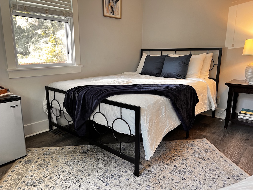 Co-Living Rooms
