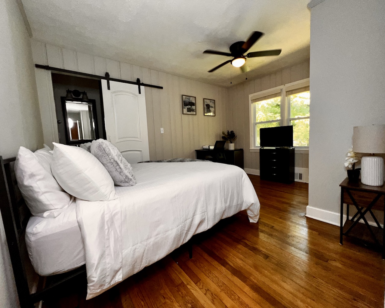 Co-Living Rooms